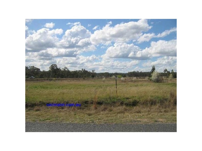 2 New England Highway, Severnlea QLD 4352