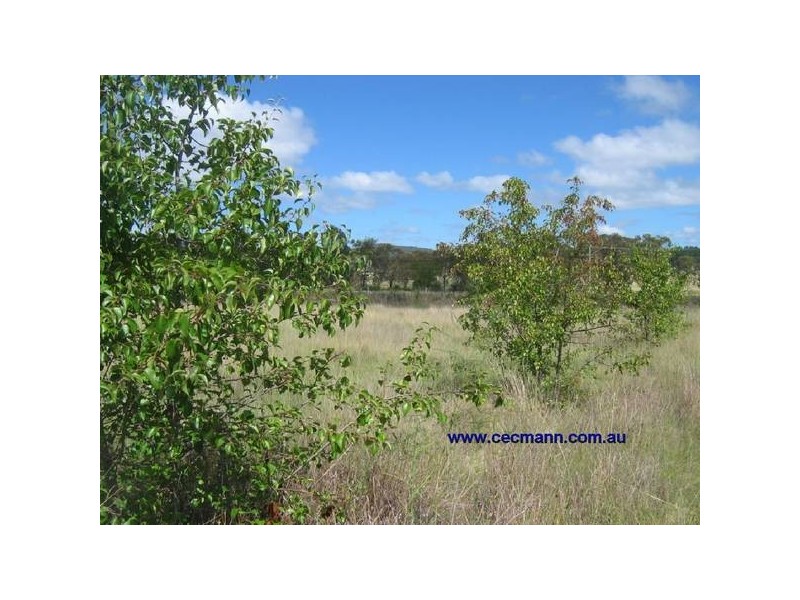 2 New England Highway, Severnlea QLD 4352