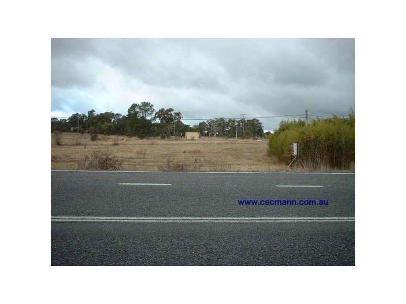 2 New England Highway, Severnlea QLD 4352