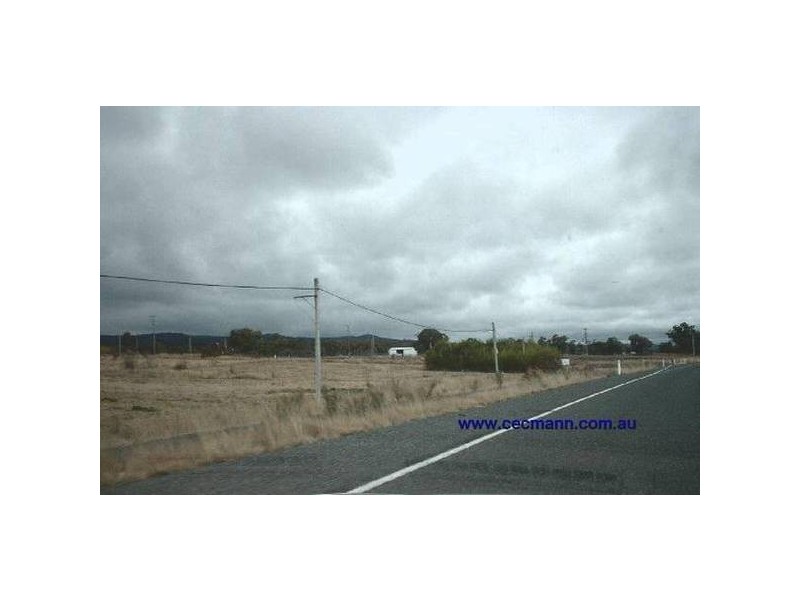 2 New England Highway, Severnlea QLD 4352