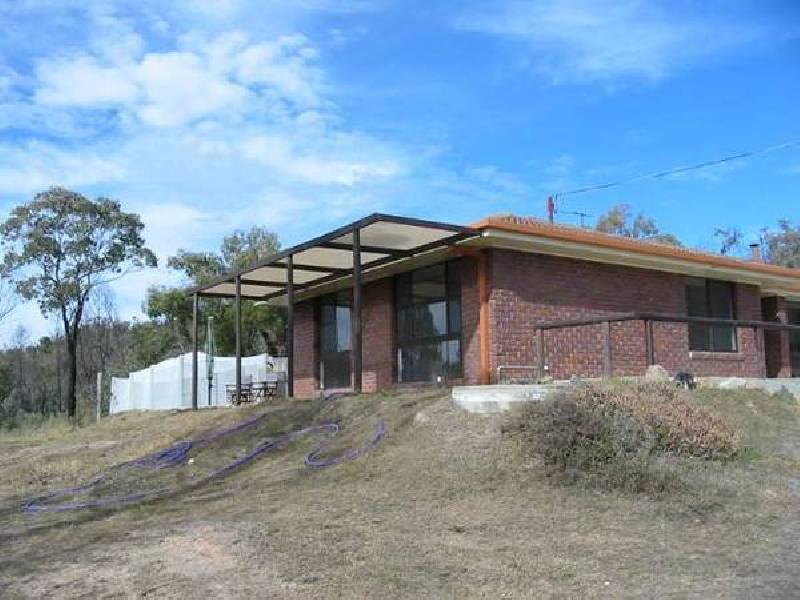 51 Maclean Lane, Ballandean QLD 4382