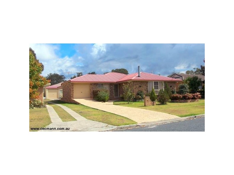 16 Recreation Cres, Stanthorpe QLD 4380