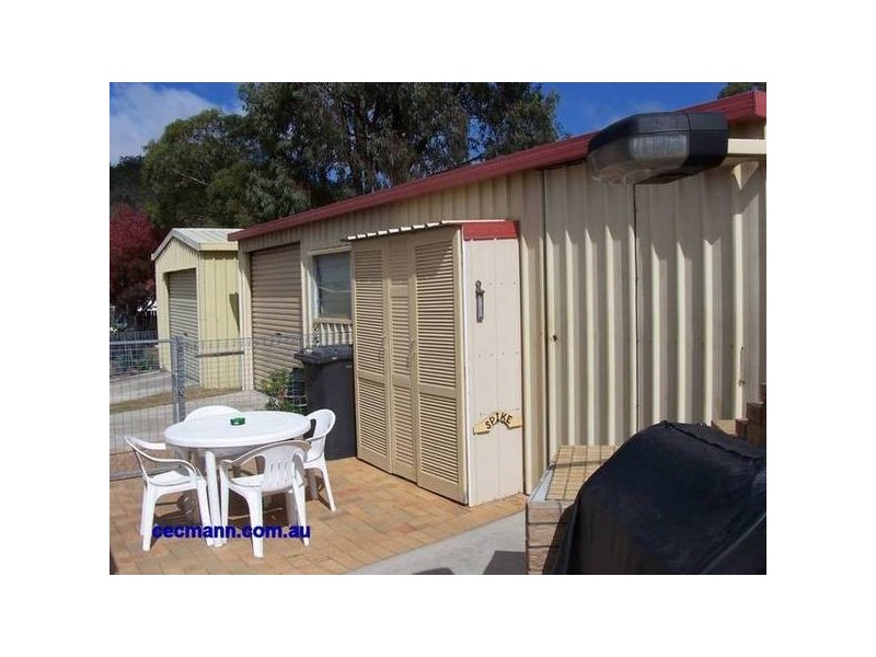 16 Recreation Cres, Stanthorpe QLD 4380