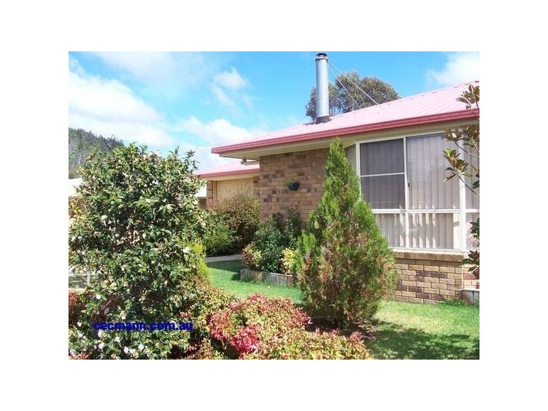 16 Recreation Cres, Stanthorpe QLD 4380