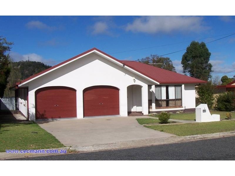 3 Francis, Stanthorpe QLD 4380
