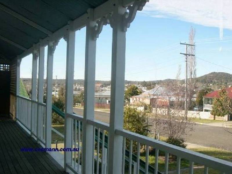 30 McGregor Terrace, Stanthorpe QLD 4380