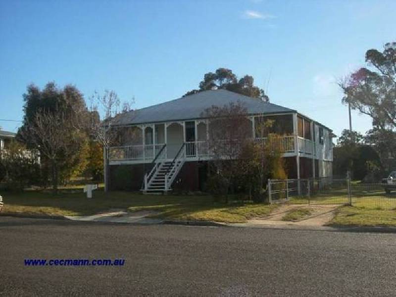 30 McGregor Terrace, Stanthorpe QLD 4380