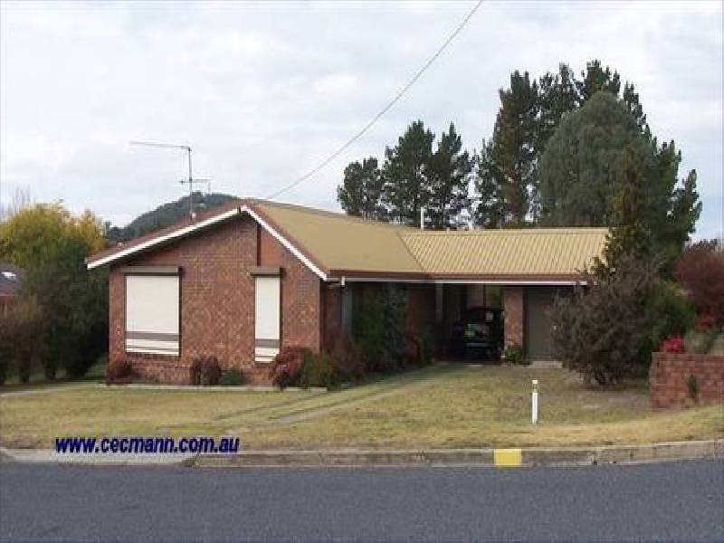 Denham St, Stanthorpe QLD 4380