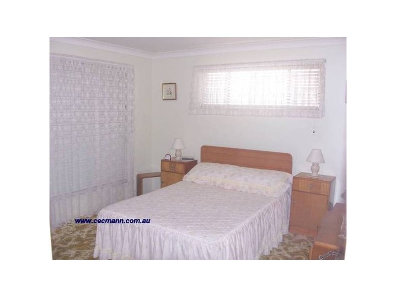 Denham St, Stanthorpe QLD 4380