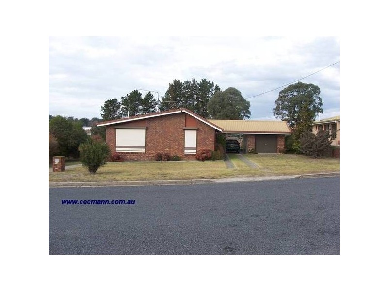 Denham St, Stanthorpe QLD 4380