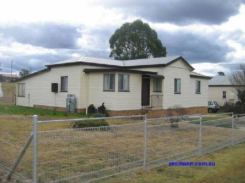 Symes Street, Stanthorpe QLD 4380