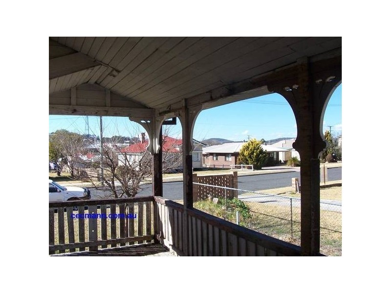 16 Archibald Street, Stanthorpe QLD 4380