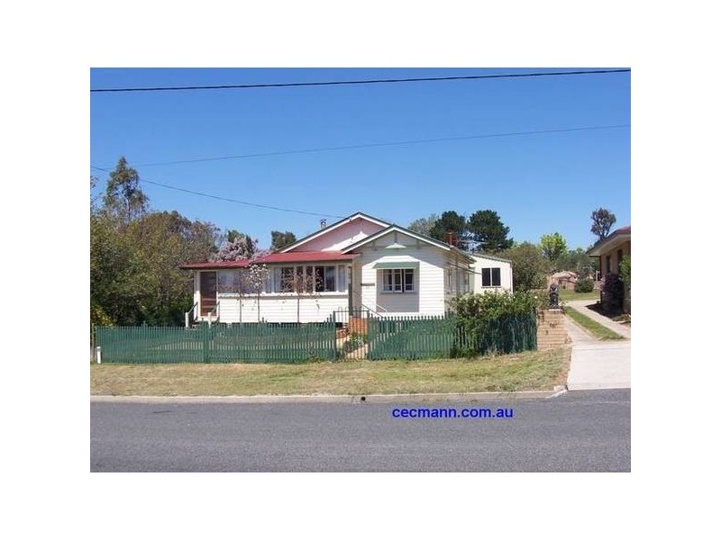 23 College Road, Stanthorpe QLD 4380