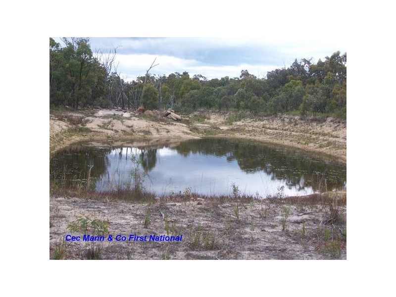 3 Nundubbermere Rd, Stanthorpe QLD 4380