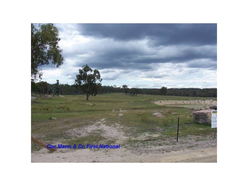 4 Nundubbermere Rd, Stanthorpe QLD 4380