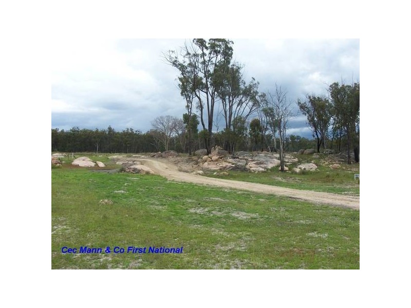 4 Nundubbermere Rd, Stanthorpe QLD 4380