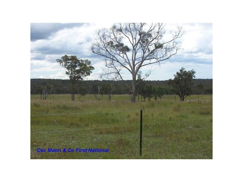 4 Nundubbermere Rd, Stanthorpe QLD 4380