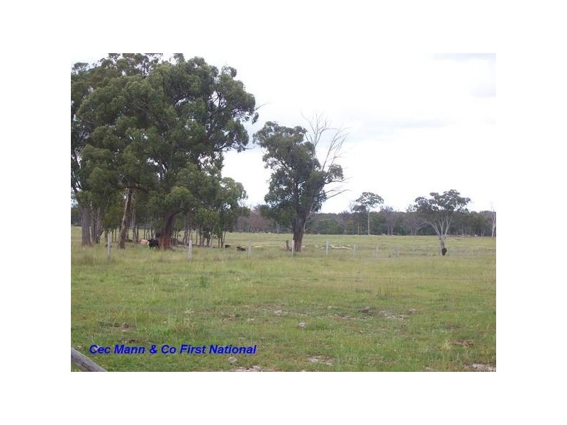 4 Nundubbermere Rd, Stanthorpe QLD 4380