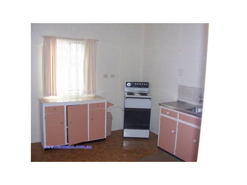 54 SYMES ST, Stanthorpe QLD 4380