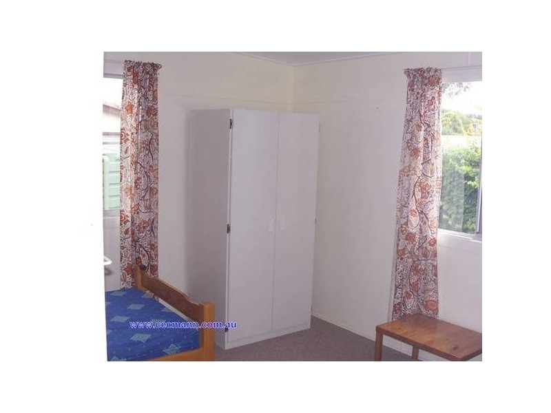 54 SYMES ST, Stanthorpe QLD 4380