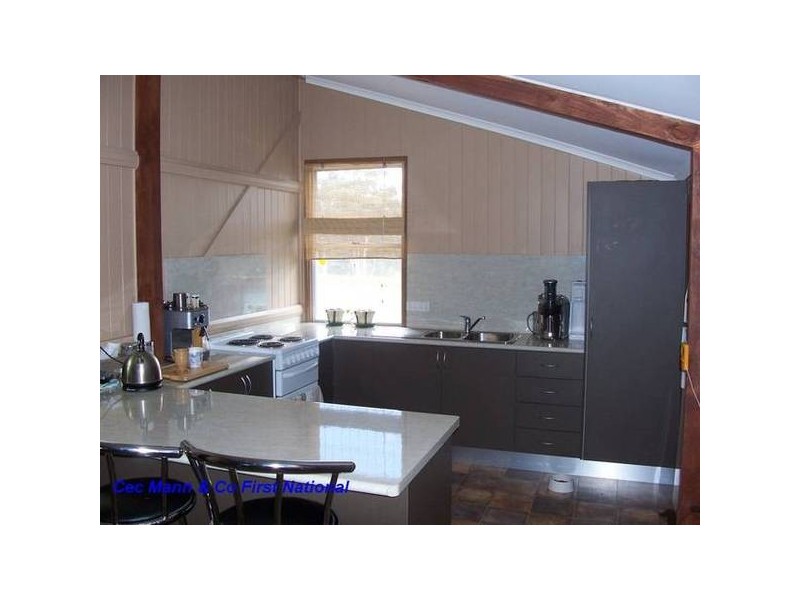 141 Mills Rd, Stanthorpe QLD 4380