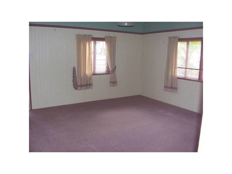 4 Allison St, Stanthorpe QLD 4380