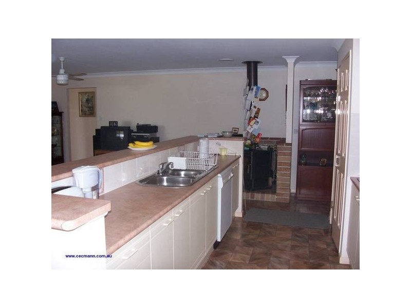 6 Pitts Street, Stanthorpe QLD 4380
