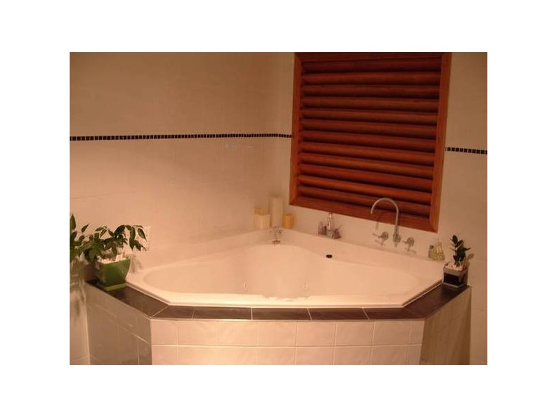 83 Mills Road, Stanthorpe QLD 4380