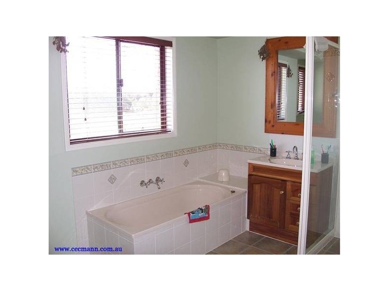 18 Marino Road, Stanthorpe QLD 4380