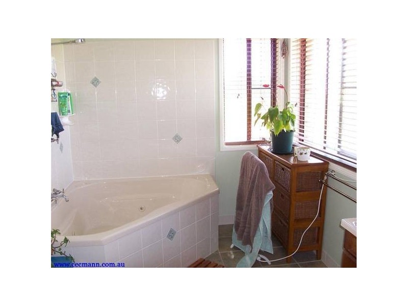 18 Marino Road, Stanthorpe QLD 4380