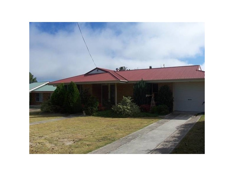 2d Ruby Street, Stanthorpe QLD 4380
