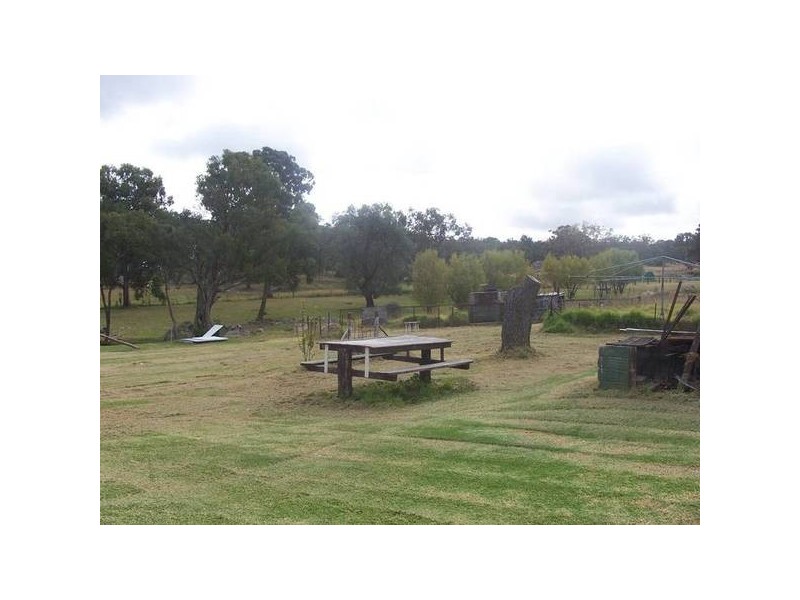 263 Caves Road, Stanthorpe QLD 4380