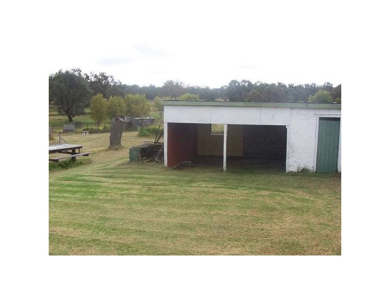 263 Caves Road, Stanthorpe QLD 4380