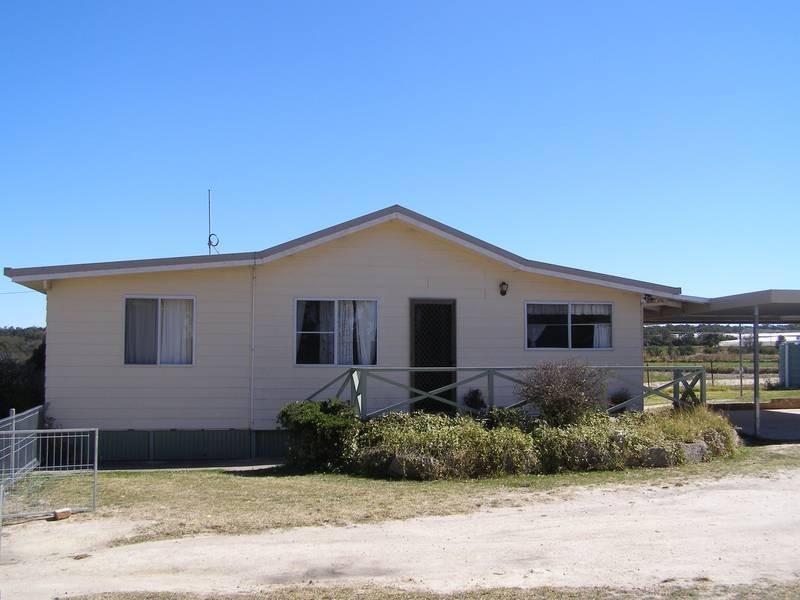 100 Ellwood Rd, Stanthorpe QLD 4380