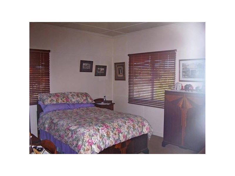 34 Glenlyon Street, Wallangarra QLD 4383