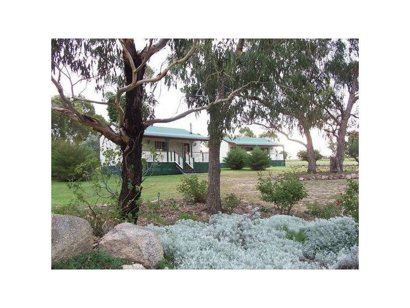 90 Nicholson Road, Stanthorpe QLD 4380