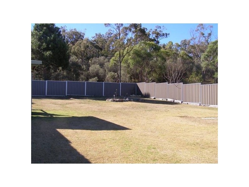 6 Rich St, Stanthorpe QLD 4380