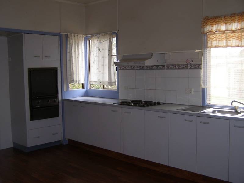 11 Stanton St, Stanthorpe QLD 4380