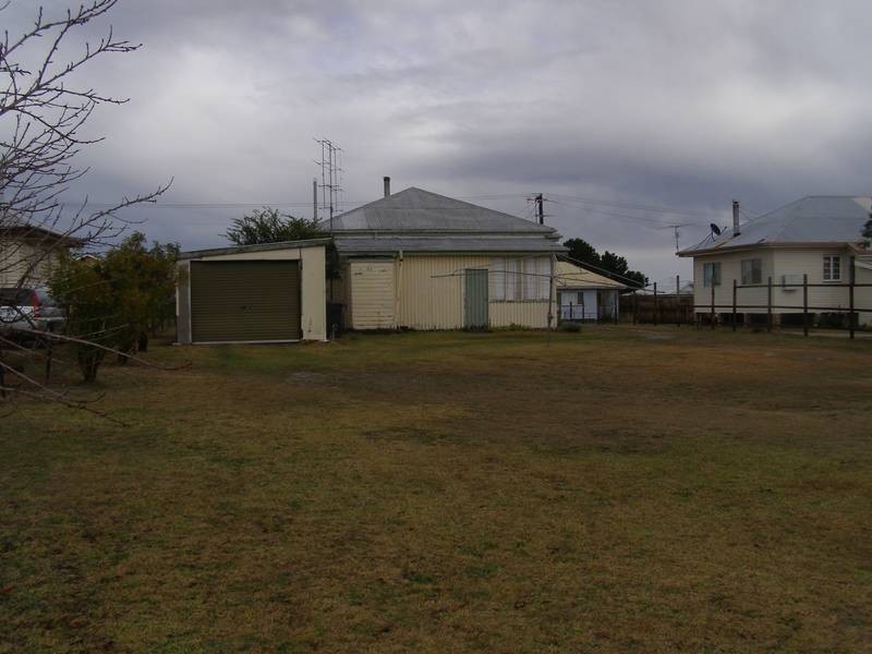 11 Stanton St, Stanthorpe QLD 4380