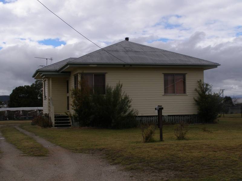 11 Stanton St, Stanthorpe QLD 4380