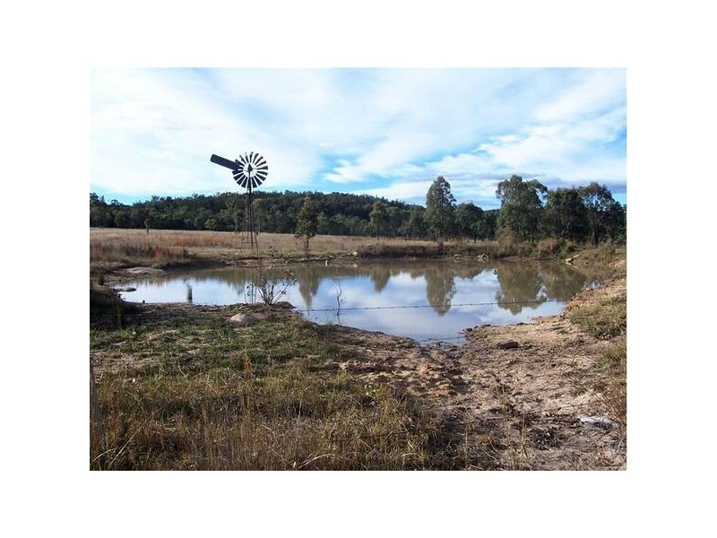 26 Browns Lane, Stanthorpe QLD 4380