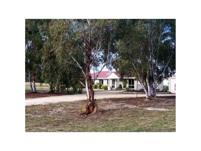 26 Browns Lane, Stanthorpe QLD 4380