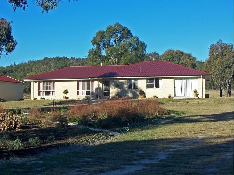 321 Whiskey Gully Road, Stanthorpe QLD 4380