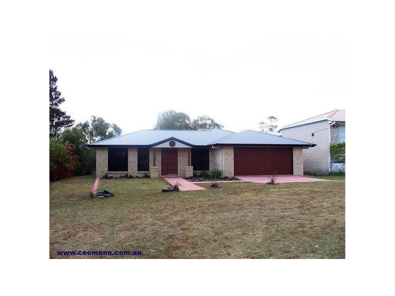 10 Anzac Avenue, Stanthorpe QLD 4380