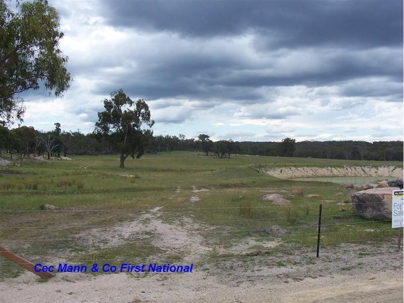24 Nundubbermere Road, Stanthorpe QLD 4380