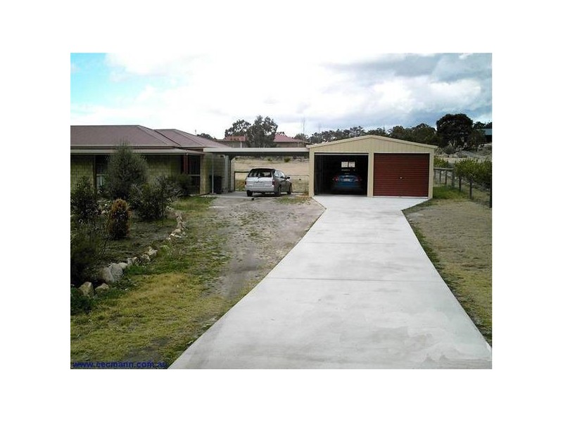 9 Rifle Range Road, Stanthorpe QLD 4380