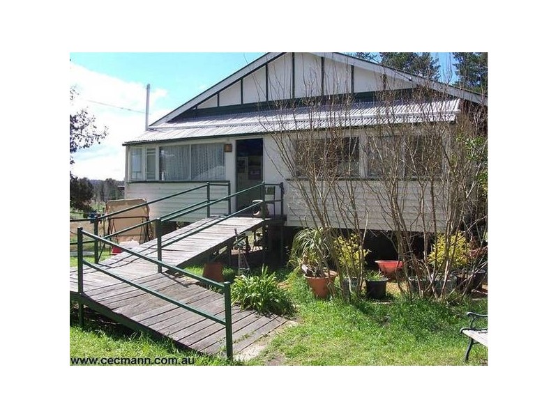 25333 New England Highway, The Summit QLD 4377