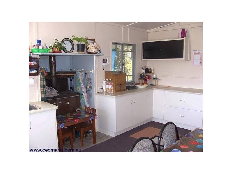 25333 New England Highway, The Summit QLD 4377