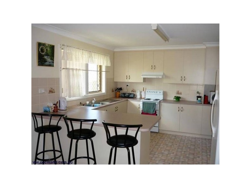 19 Pine Crescent, Stanthorpe QLD 4380