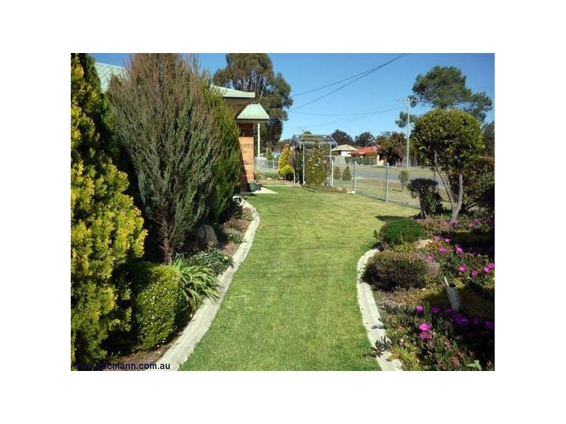 19 Pine Crescent, Stanthorpe QLD 4380